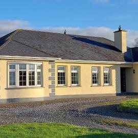 Hynes Self-Catering Midlands Banagher Birr, מלון בביר