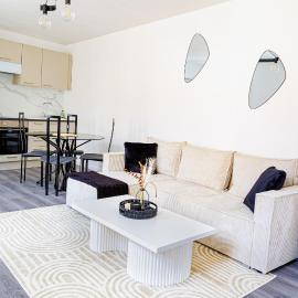 Le Cocon Cormeillais โรงแรมในCormeilles-en-Parisis