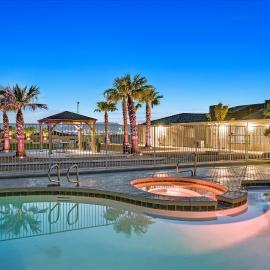 Luxury 5BR Retreat Pool Hot Tub Gym 7000sqf