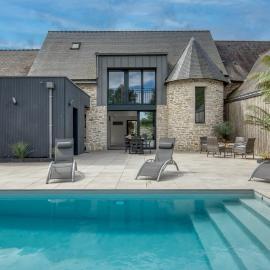 Férel में, होटल Le Logis de la Pierre Bleue - Maison avec piscine