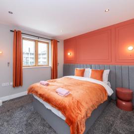 Newly built Top-Floor Flat with Private Terrace - Pass the Keys