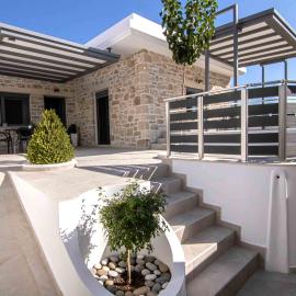 Mirabilia Family House, hotel in Pitsidia