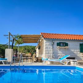 Holiday Home Dubrove by Interhome, hotel u gradu Pražnice