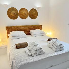 SAO Smallport Naoussa Paros