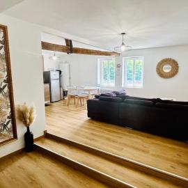 Magnifique appartement neuf 70m2 lumineux parking, hotel in Cahors