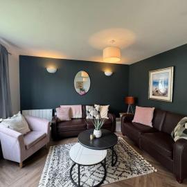 3 Bedroom lodge Hengar Manor sleeps 6 115