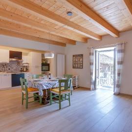 2 Bedroom Nice Home In Albagnano Di Bee
