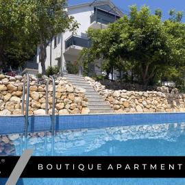 ARYVE® Boutique-Ferienvilla mit Meerblick, Pool und Design-Interieur in Bribir, מלון בבריביר