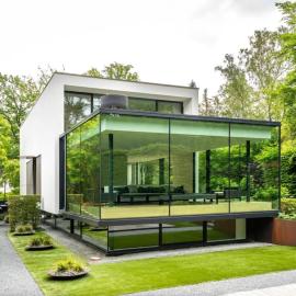 ब्रुसेल्स में, होटल Luxurious 1000m2 Villa with Garden and Pool