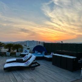 CANNES CROISETTE Sea & Sky