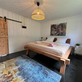 Teodozia pod Gwiazdami, hotel en Kąty Wielgie