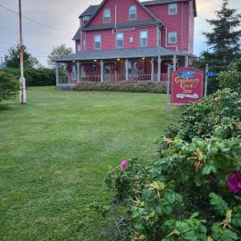 Cranberry Cove Inn, hotel em Louisbourg