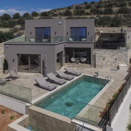 Villas Paradise in Kalamaki by South Cretan Villas, khách sạn ở Kalamaki