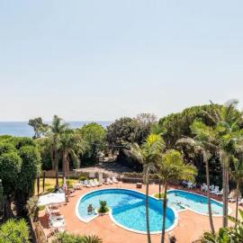 Serena Mulinia piscina accesso al mare e parcheggio
