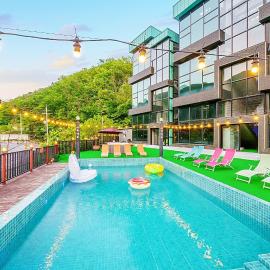 Avianto kids poolvilla, hotel Kaphjongban