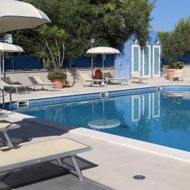 Residence Ada, hotel a Grottammare