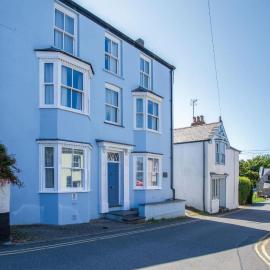 Sea Glass - 2 Bedroom Apartment - Manorbier, hotel a Manorbier