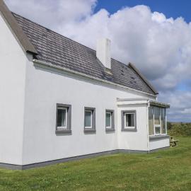 No 3 Beach Cottages, hotel a Keel
