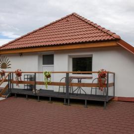 Zlaté slunce, apartmán 150m2, až 12 osob, hotel in Petrovice