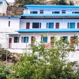 Triyugi Heights cottage sitapur, Hotel in Trijugi Nārāyan