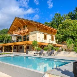 Chalet Neuf 10 personnes, Piscine et Spa