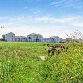 North Lodge Retreat Allonby, Hotel in Maryport