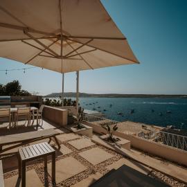 Beachfront Luxury Villa, Hotel in Mellieħa