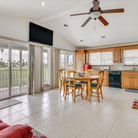 5 Mi to Beaches: Sunny Port Isabel Golf Retreat