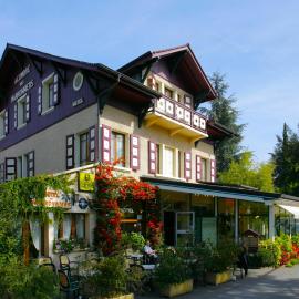 Thonon-les-Bains में, होटल HOTEL LES MARRONNIERS