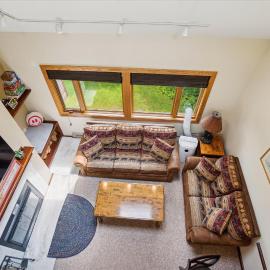 Highridge E7 Sauna, Ski Access, sports center