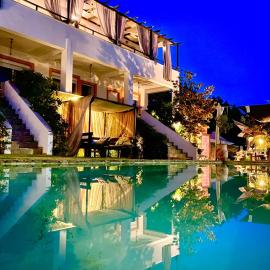 Despoina's Maisonette at Rafaella Resort, hotel em Kokkónion