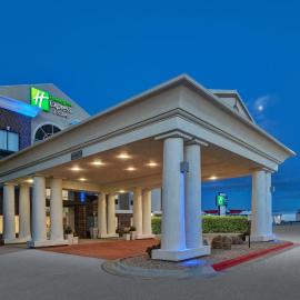 Holiday Inn Express & Suites Buffalo by IHG, hotel a Buffalo