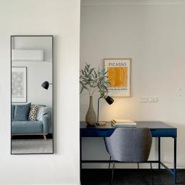 Stylish Executive City Pad w Parking and Pool