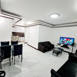 Calapan Transient House 3-BedRoom near MALLS L26، فندق في Calapan