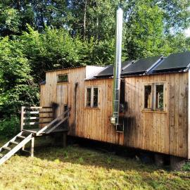 Celoroční GLAMPING v pohodlném domečku, hotel v mestu Výprachtice