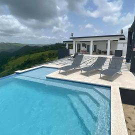 Hacienda JM's, hotel em Comerio