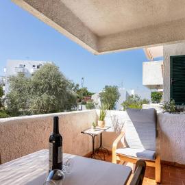Azure Vilamoura Apartment by HelloVacations, Hotel in Loulé