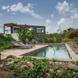 T3 Moderne avec piscine Oasis de nature et Sérénité, hotel din Petit-Canal