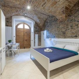 La Grotta 250m dal lago RDA Lux AP, hotel Mendrisióban