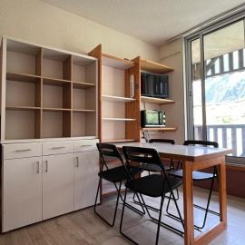 Ski Piau-Engaly balcon vue sur montagne pied pistes proche commerces、アラヌエのホテル
