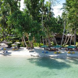 Prince John Beachfront Eco Bungalows and Restaurant, hotel en San Vicente
