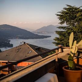 Casa Giacomo, hotel in Arona