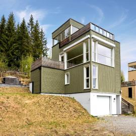 Moderne og familievennlig bolig, nær populær strand ved Mjøsa, hotel v destinácii Gjøvik