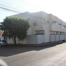 Apto06 com ar e ótima localização em Ourinhos