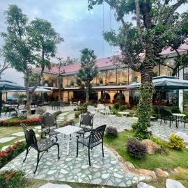 Sen Plaza Hotel, hotel sa An Nhiên
