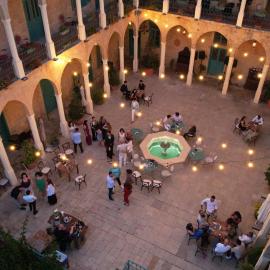 Deir Al Oumara, готель у місті Dayr al Qamar