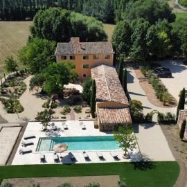 Bastide des 7 Sœurs, hotel u gradu 'Roussillon'