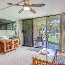 Romannas Golden Ray Oceanfront Condo in Maui Sunset Resort