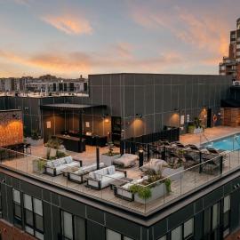 Hyatus Luxury Residences Stamford, hotel i Stamford