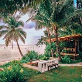 Beachfront Private Bungalow, hotel u gradu Libertad